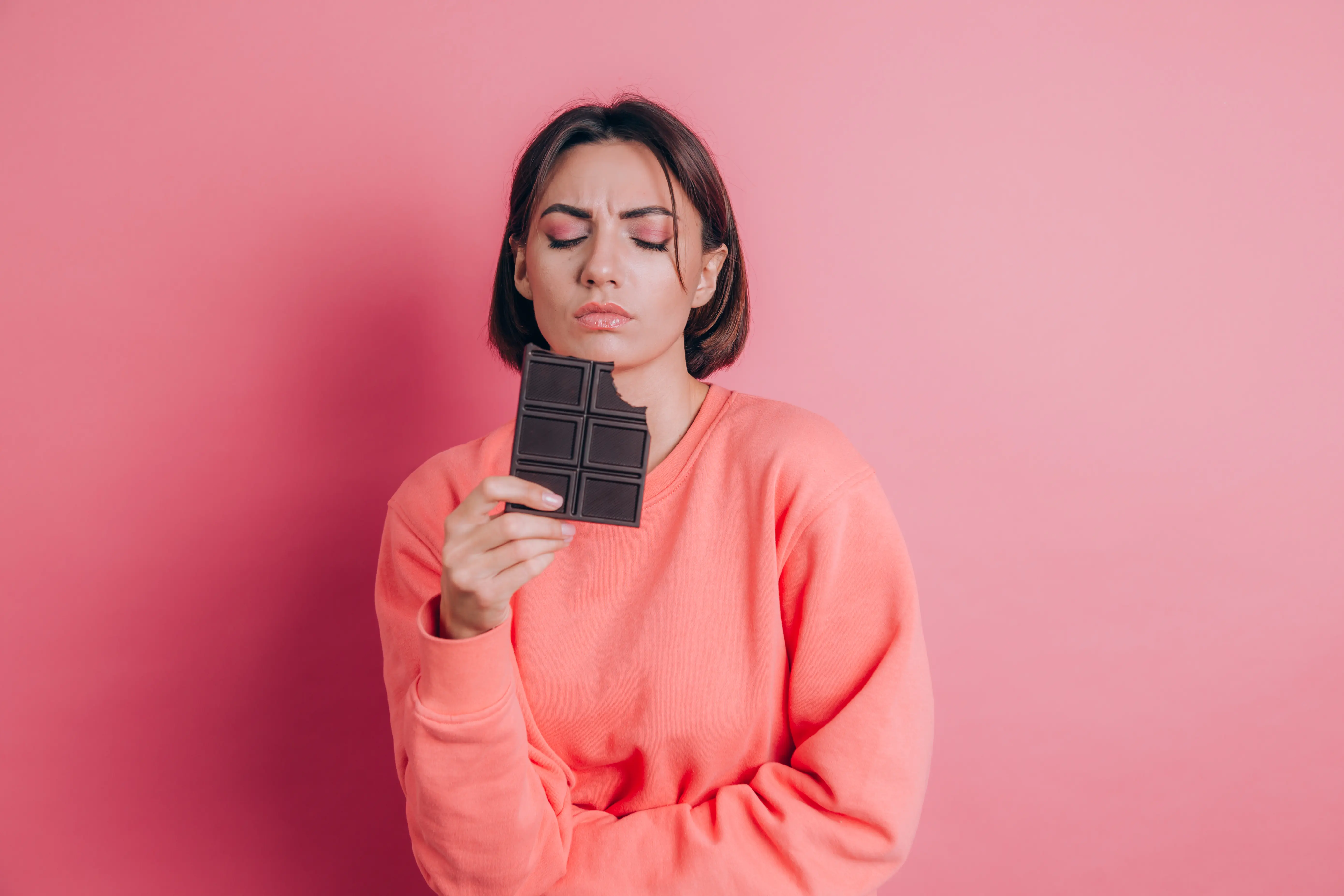 Teeth hurt when eating chocolate but no cavity due to sensitivity and enamel imbalance